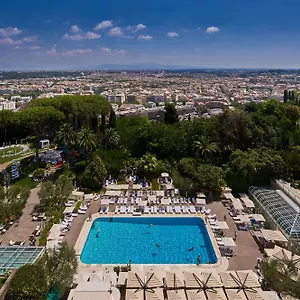 Ośrodek wypoczynkowy Cavalieri, A Waldorf Astoria, Rzym